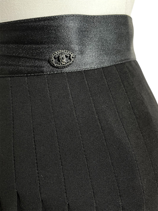 Chanel Pleated Skirt (size 34)